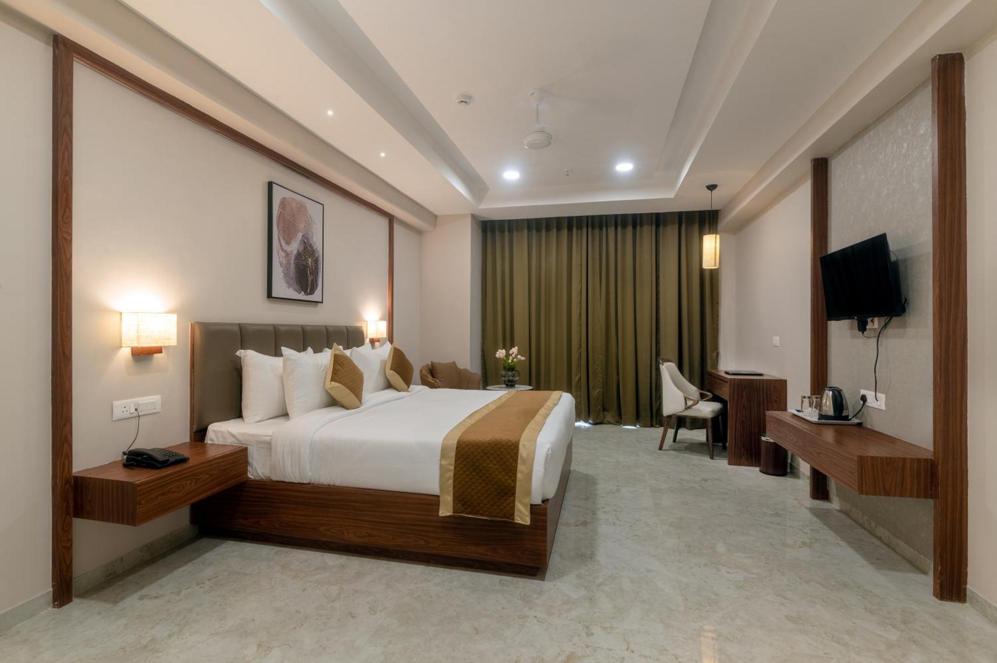 Vits Satyajeet Karad Hotel Kültér fotó