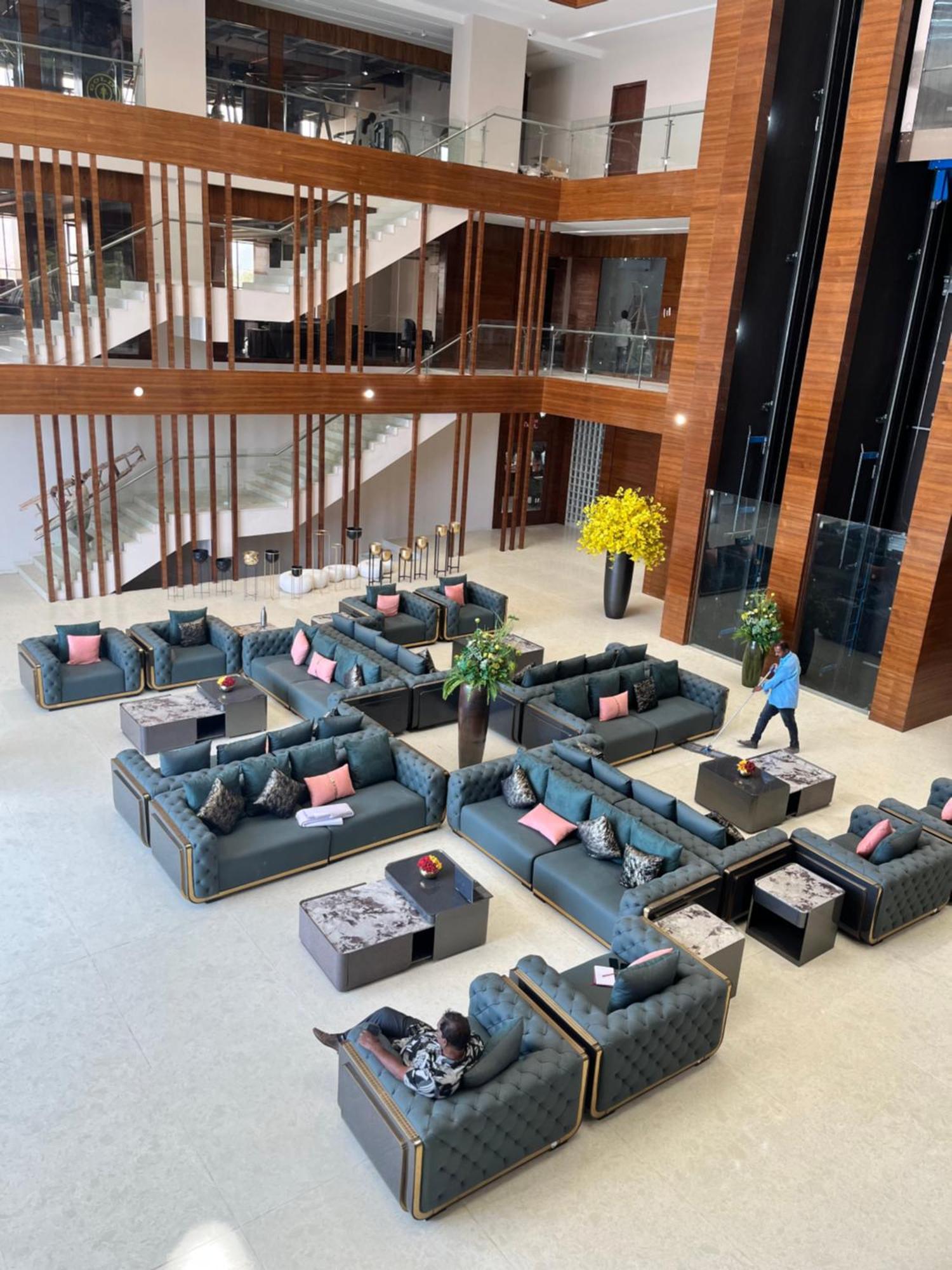 Vits Satyajeet Karad Hotel Kültér fotó