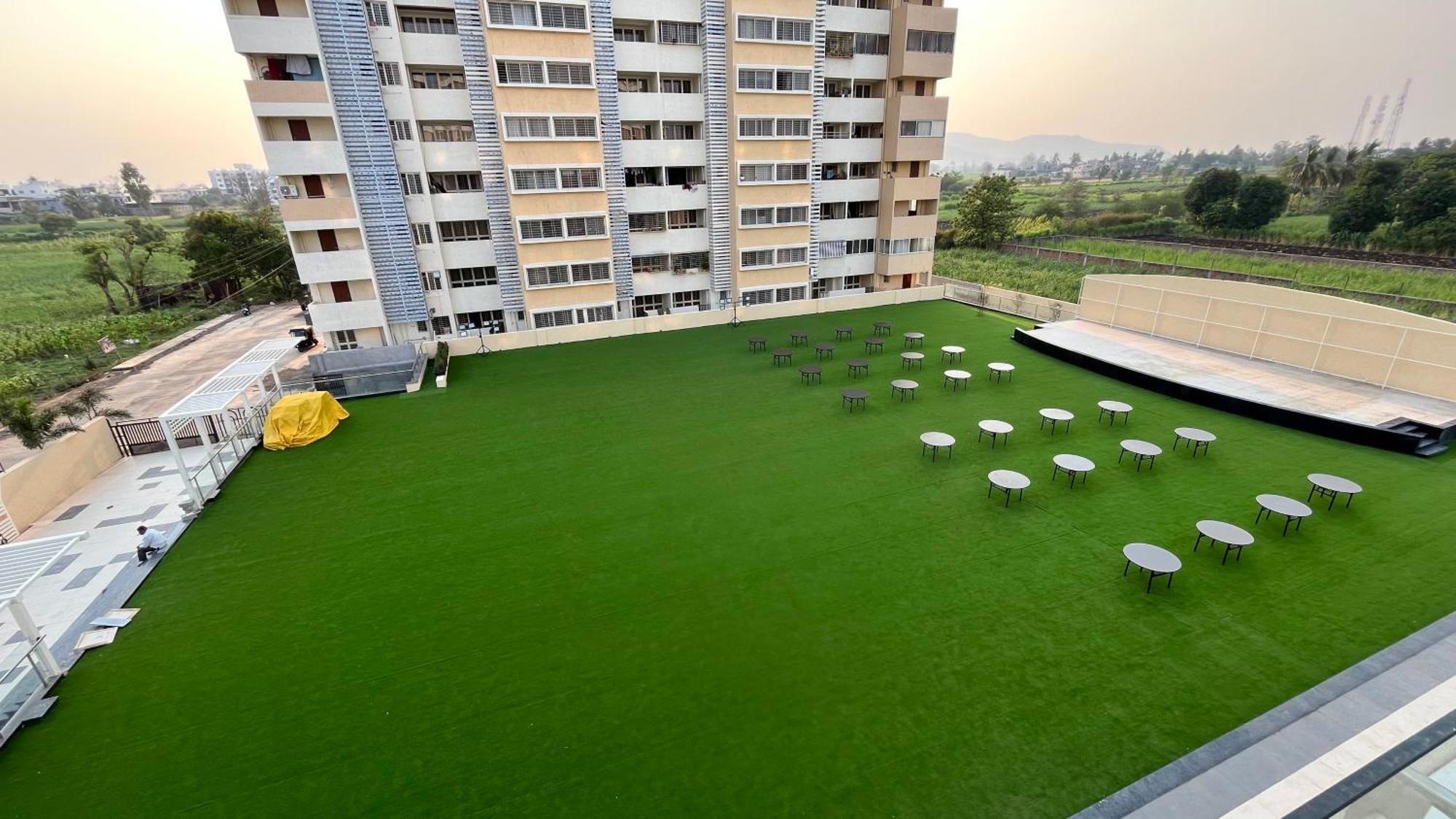 Vits Satyajeet Karad Hotel Kültér fotó